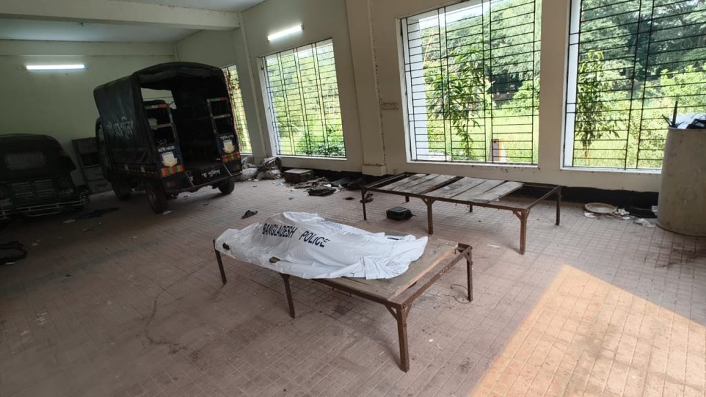 ঢাকা-মাওয়া এক্সপ্রেসওয়ের নিমতলায় বাস-অ্যাম্বুলেন্সের সংঘর্ষে নিহত ৫