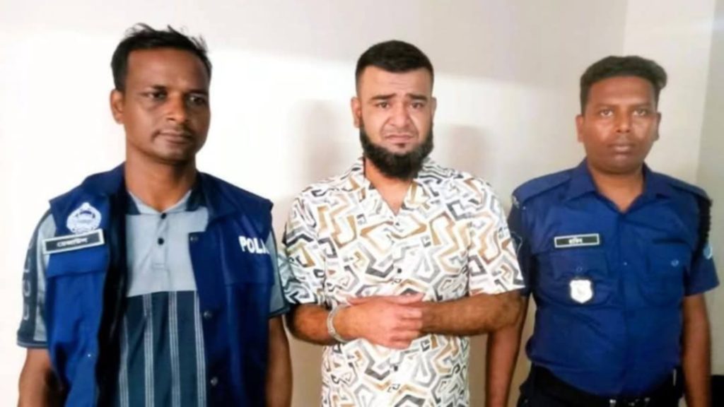 মুন্সিগঞ্জ মিরকাদিমে স্বামীর হাতে স্ত্রী খুন ঘাতক সুমন থানায় গিয়ে আত্মসমর্পণ।