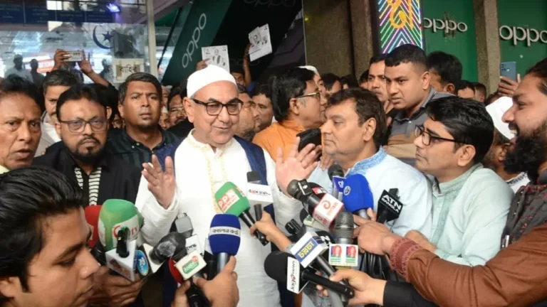 ঘুম থেকে উঠে মানুষ আল্লাহর নাম নেয়, একজন আছে জেগেই আমার নাম নেন: মির্জা আব্বাস