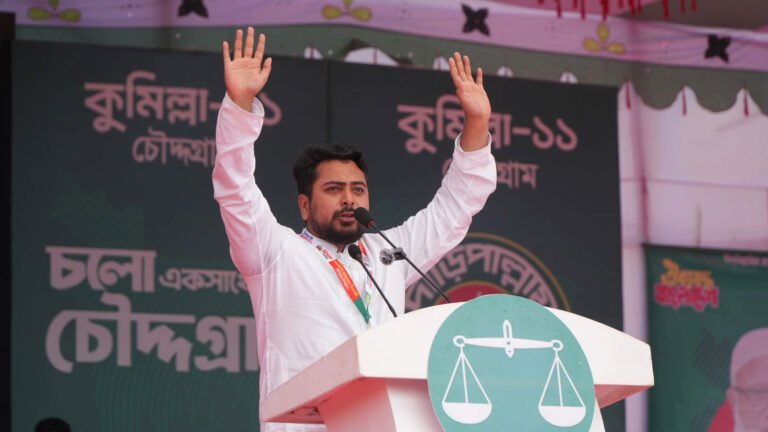 প্রতিবেশী দেশ একটি দলের পক্ষে অবস্থান নিয়েছে: নাহিদ ইসলাম